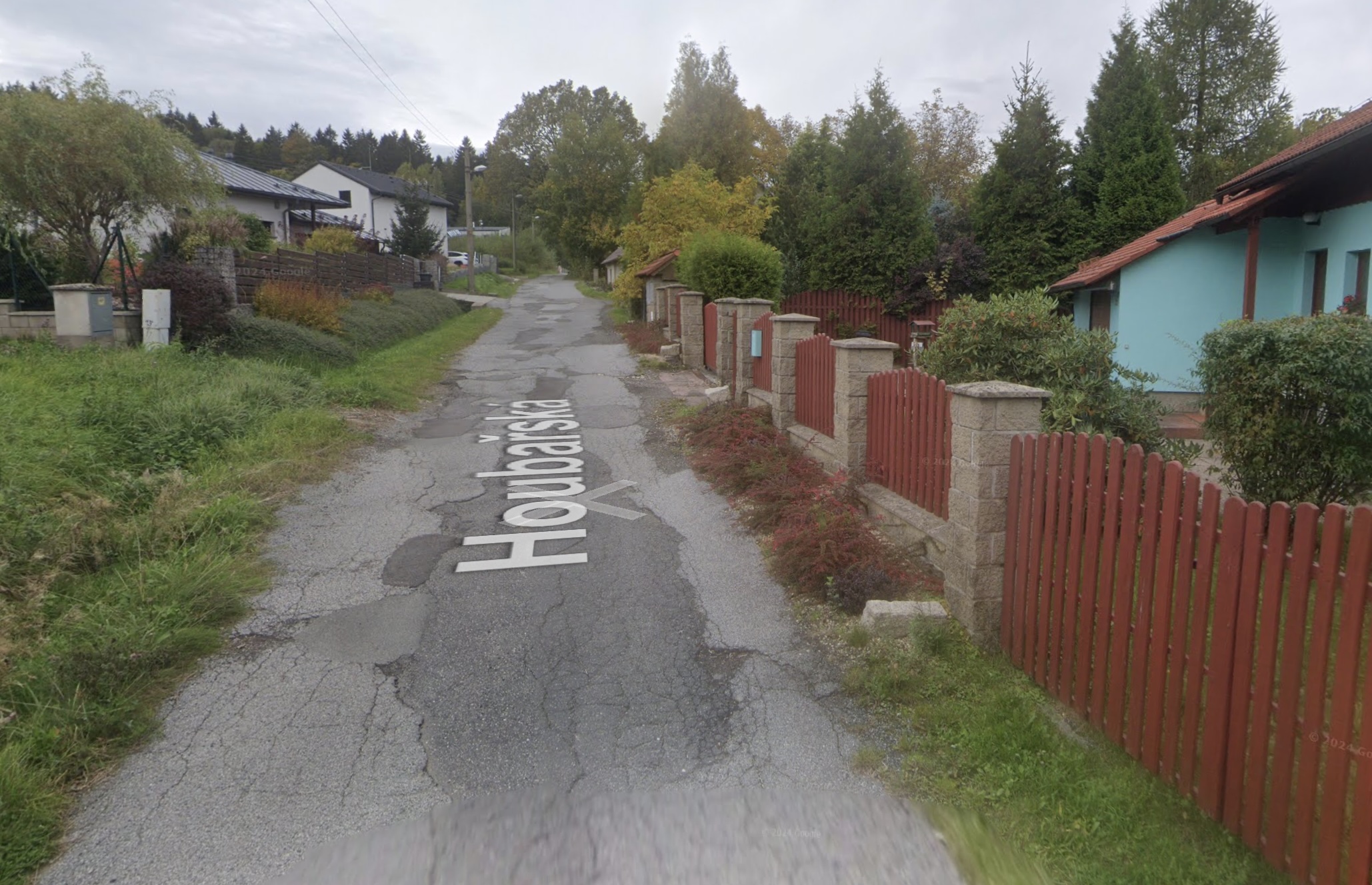 Souvislá údržba místní komunikace v ul. Houbařská, Liberec